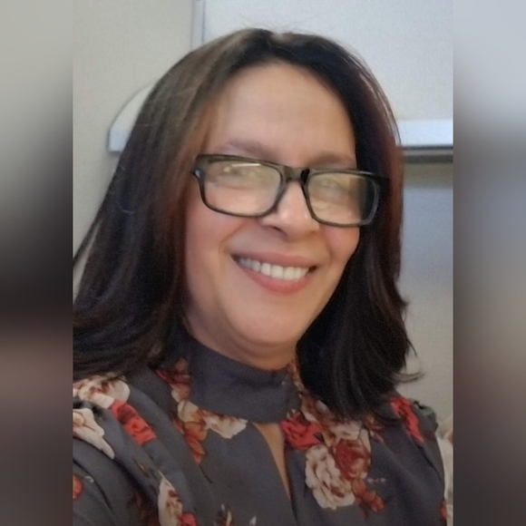 Meet your Posher, Ruth - Picture 3 of 7